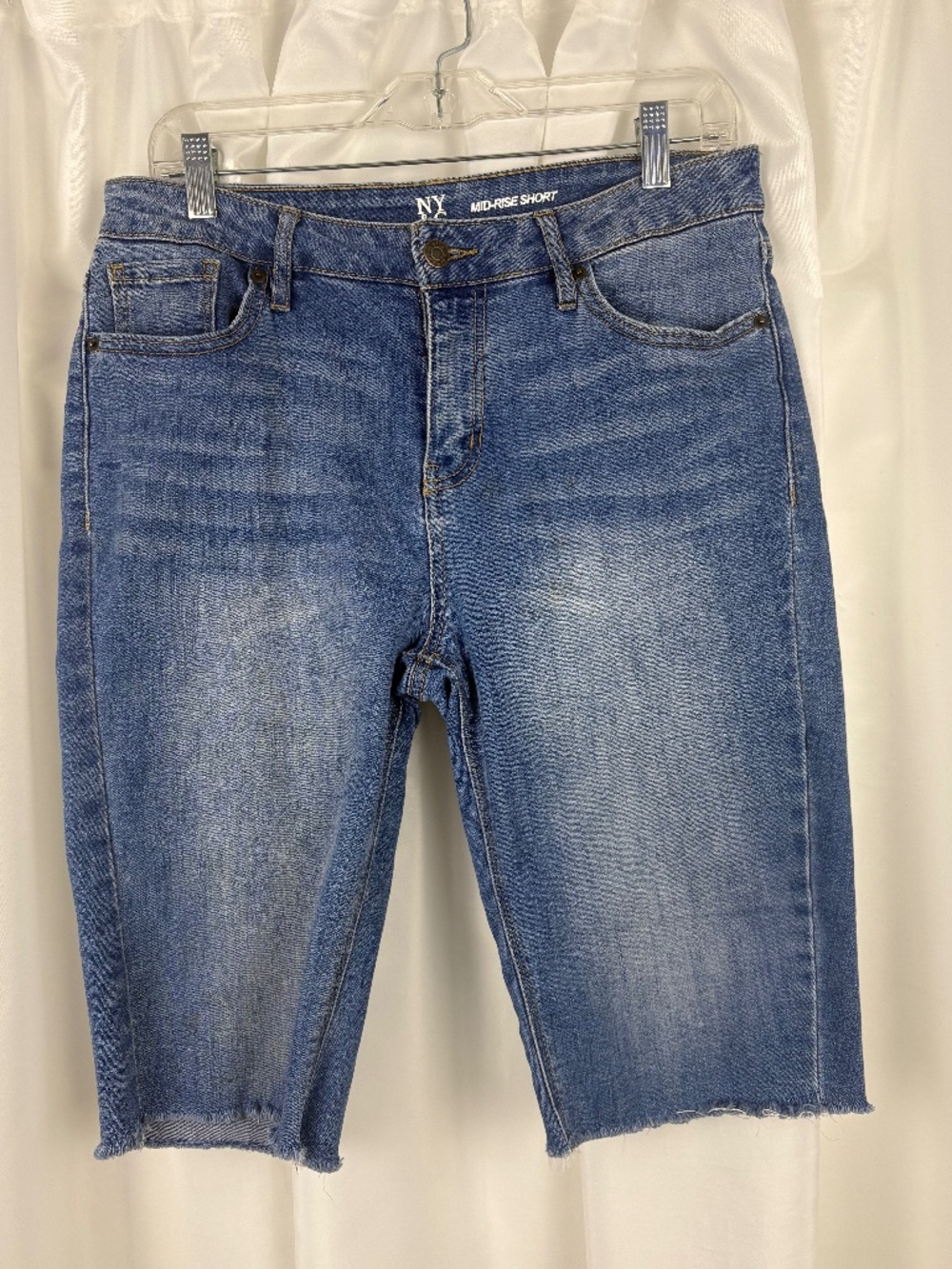 NY&C New York & Company Mid Rise Denim Bermuda Shorts Size 12